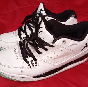 $$45$$JORDAN FLIGHTS SZ .7.5
